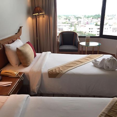 Laithong Hotel Ubon Ratchathani Zewnętrze zdjęcie