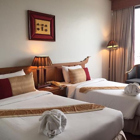 Laithong Hotel Ubon Ratchathani Zewnętrze zdjęcie