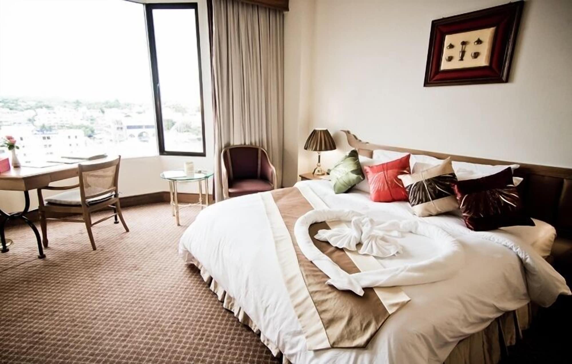 Laithong Hotel Ubon Ratchathani Zewnętrze zdjęcie