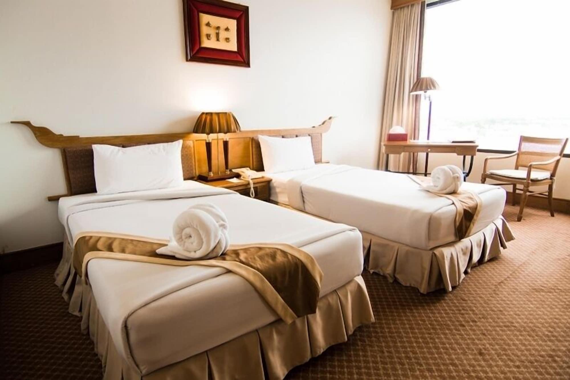 Laithong Hotel Ubon Ratchathani Zewnętrze zdjęcie