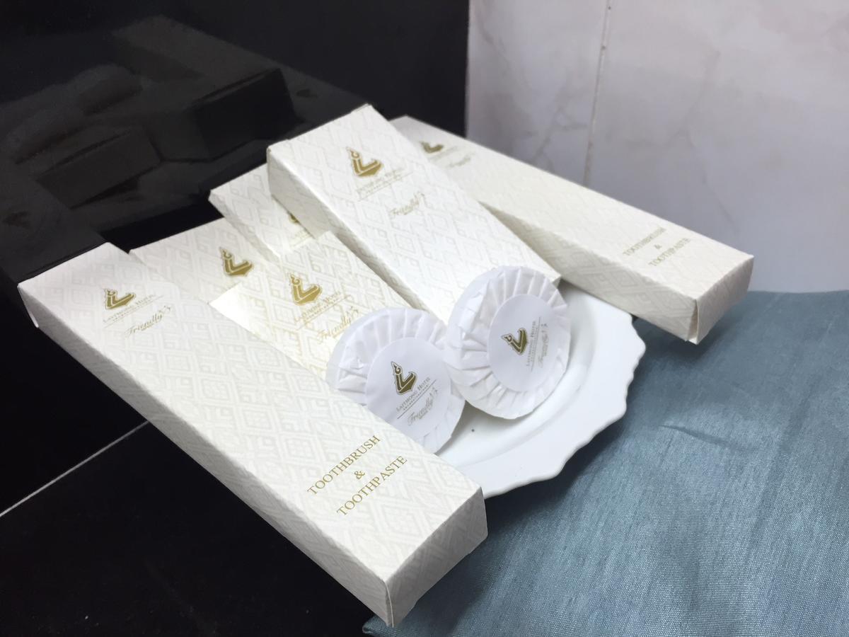 Laithong Hotel Ubon Ratchathani Zewnętrze zdjęcie